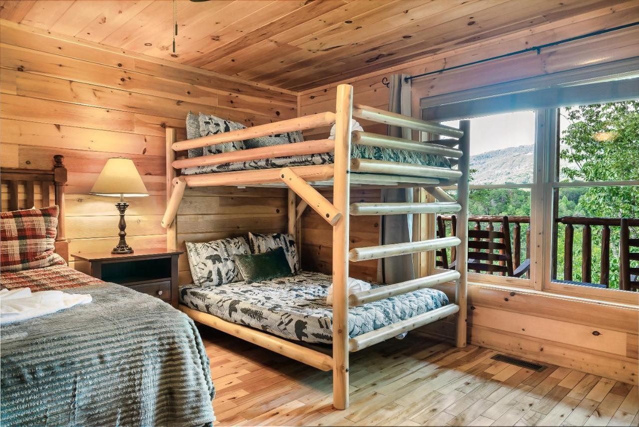 Summer Sale! Pool, Sauna, View, Hottub, Game Sevierville Exterior foto