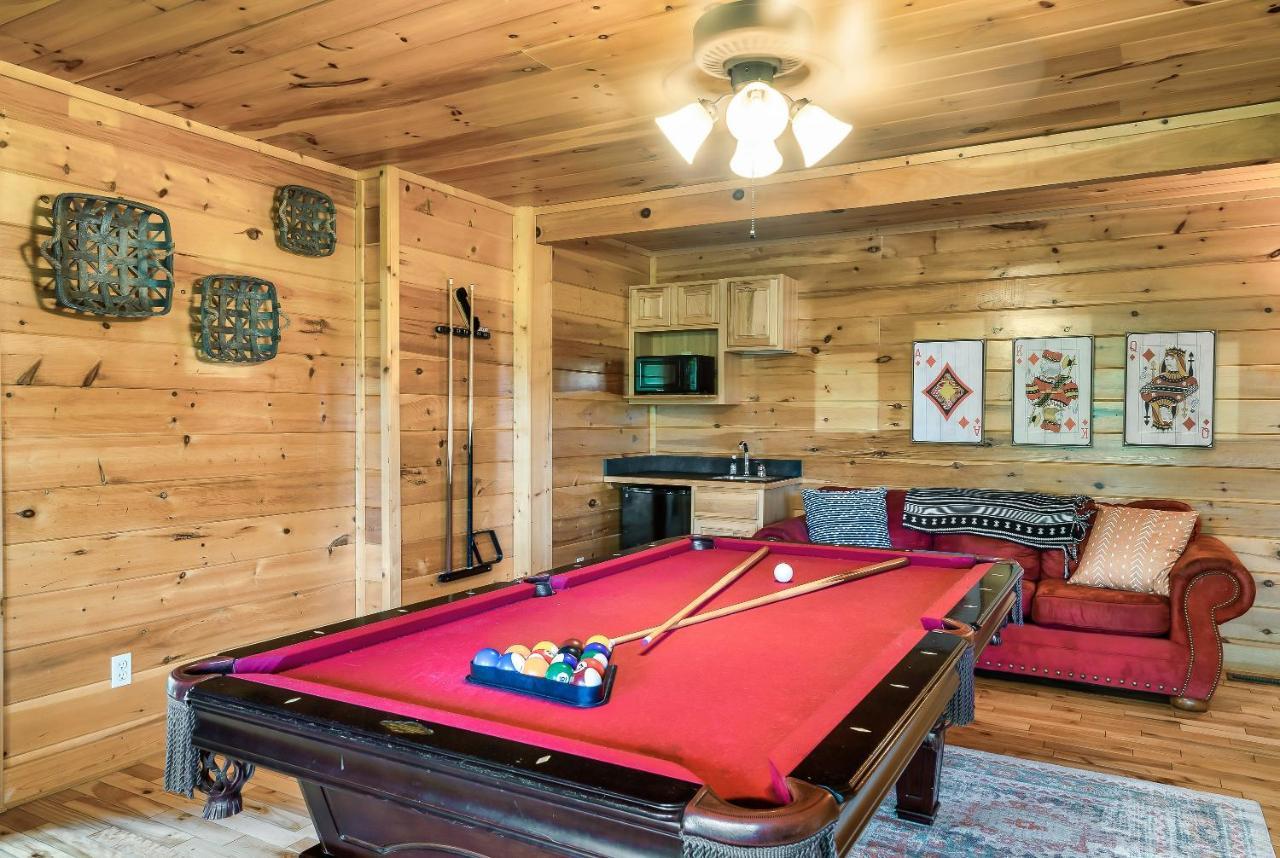 Summer Sale! Pool, Sauna, View, Hottub, Game Sevierville Exterior foto