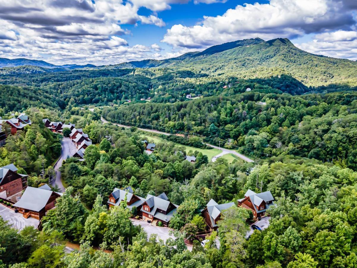 Summer Sale! Pool, Sauna, View, Hottub, Game Sevierville Exterior foto